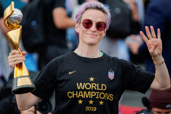 Megan Rapinoe sở hữu khối tài sản 3,7 triệu USD cùng thu nhập 447.000 USD trong năm 2023.