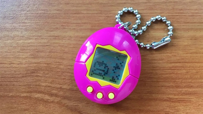 Với hình thù đa dạng như quả trứng, Pikachu hay Digimon... máy nuôi thú ảo gắn liền với một tuổi thơ của thế hệ 9X.