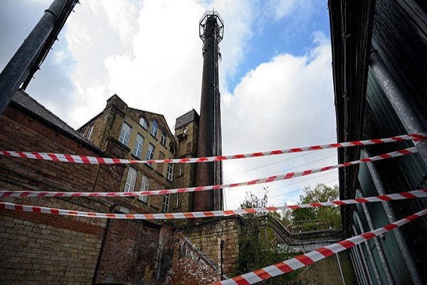 Tru phat 5G lien tuc bi dot vi duoc cho la nguon lay COVID-19