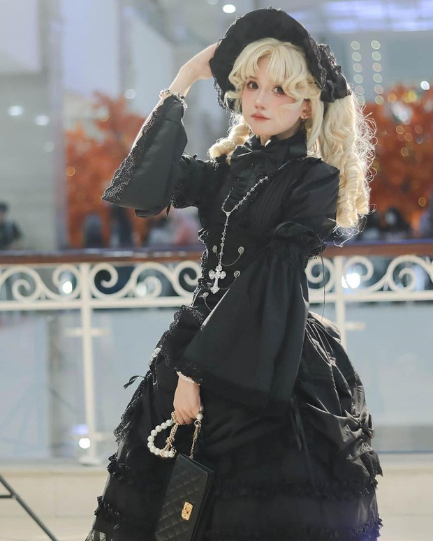 Thời gian gần đây, Pun còn được chú ý khi tiết lộ chuyện được bố mẹ mua cho một ngôi nhà 14,5 tỷ đồng.