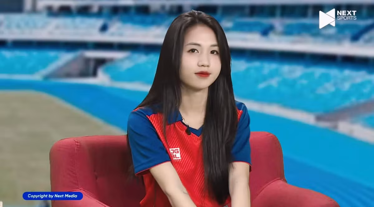 Trần Thị Duyên sinh năm 2000, thi đấu ở vị trí hậu vệ cánh cho CLB bóng đá nữ Phong Phú Hà Nam. Cô cũng thường xuyên được HLV Mai Đức Chung triệu tập lên đội tuyển nữ Việt Nam đá các giải khu vực và châu lục.