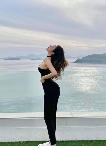 Cụ thể là có một số thương hiệu đã chấm dứt hợp đồng quảng cáo với Choi Somi vì ngại ý kiến chê bai từ công chúng.