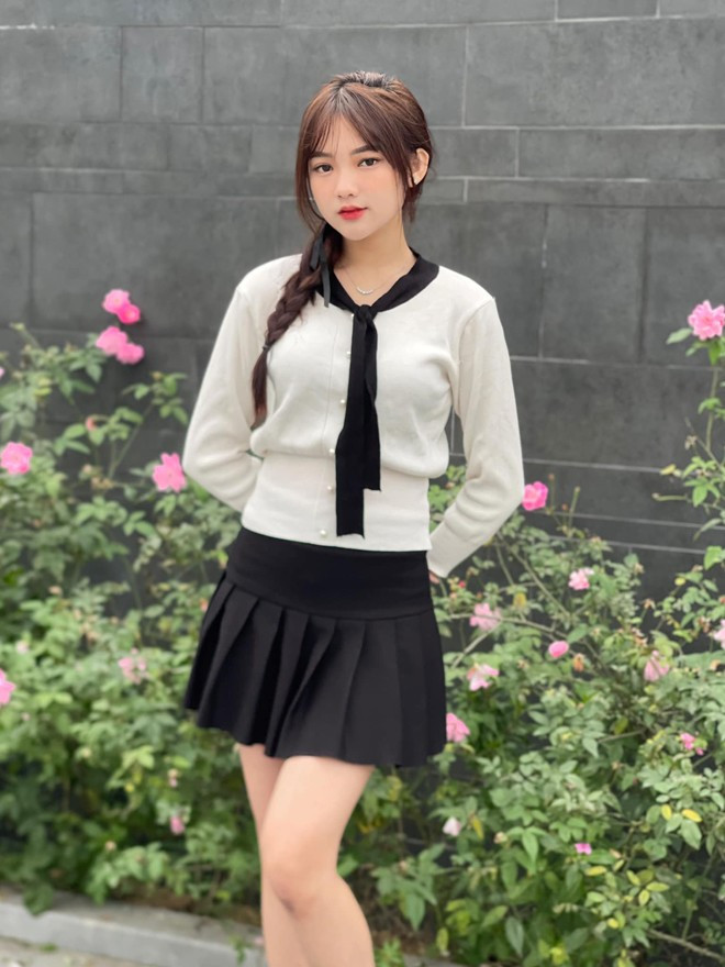 Nghề sư phạm với Hồng Nhung là một mối duyên đặc biệt. Cô thích chăm sóc và chơi đùa với trẻ nên muốn vào ngành mầm non để trải nghiệm, cũng như thực hiện sở thích của bản thân.