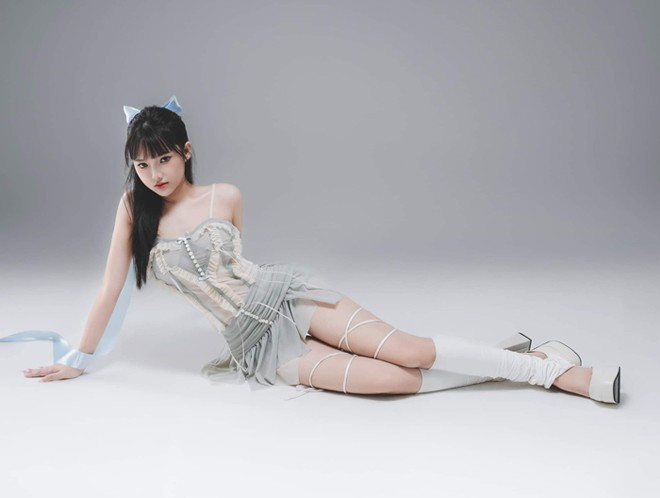 Hồng Nhung từng có kỳ kiến tập ở trường mầm non trên địa bàn thành phố Vinh (Nghệ An). Cô nhận ra, nghề giáo không chỉ đòi hỏi sự kiên nhẫn, chăm chỉ mà còn cần có trình độ, nắm bắt được tâm lý trẻ, nắm vững kiến thức chuyên ngành để truyền tải cho lứa tuổi mới chớm.