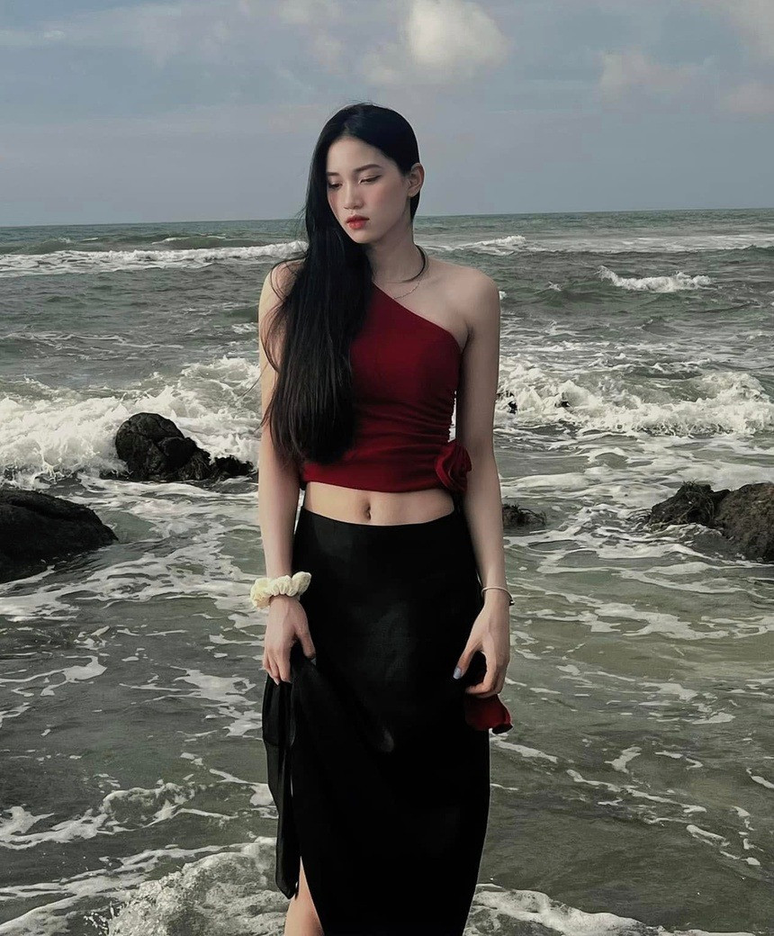 Nguyễn Thị Phương có nhiều sở thích giống các cô gái cùng tuổi như đi uống cà phê, chụp hình hay xem chương trình âm nhạc.