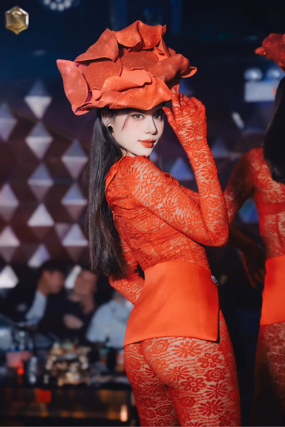 Không ít người sẽ cho rằng, việc vừa học bác sĩ lại vừa làm dancer là một điều không tưởng, nhưng đối với Linh Hiếu, đó là một sự kết hợp đầy thú vị và bổ ích.