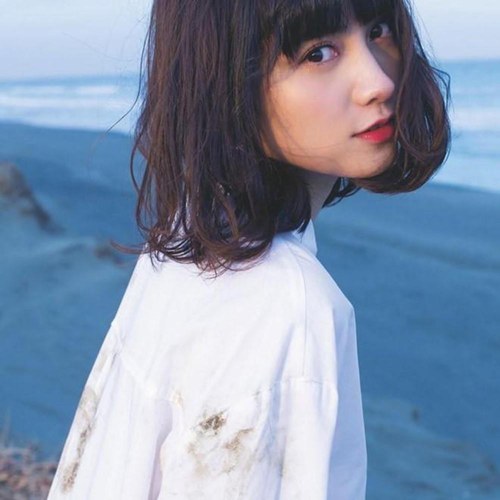 Nhờ lợi thế ngoại hình, khi còn học trung học, Nashiko đã được một người bạn người bạn nhờ tham gia hoạt động cosplay ở địa phương và trở thành cosplayer chuyên nghiệp.