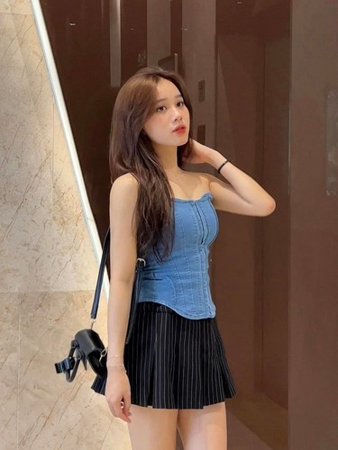 Đồng Thị Hoa Mỹ sinh năm 2001 đến từ Bắc Giang cũng là một hot TikToker với trang cá nhân đạt hơn 800.000 lượt theo dõi.