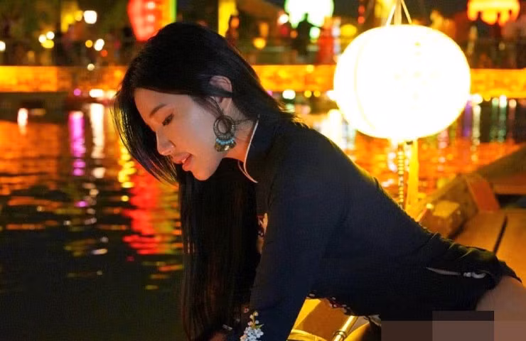 Ngay lập tức, cô gái này đã xóa hình ảnh và gửi lời xin lỗi của mình trên trang cá nhân.