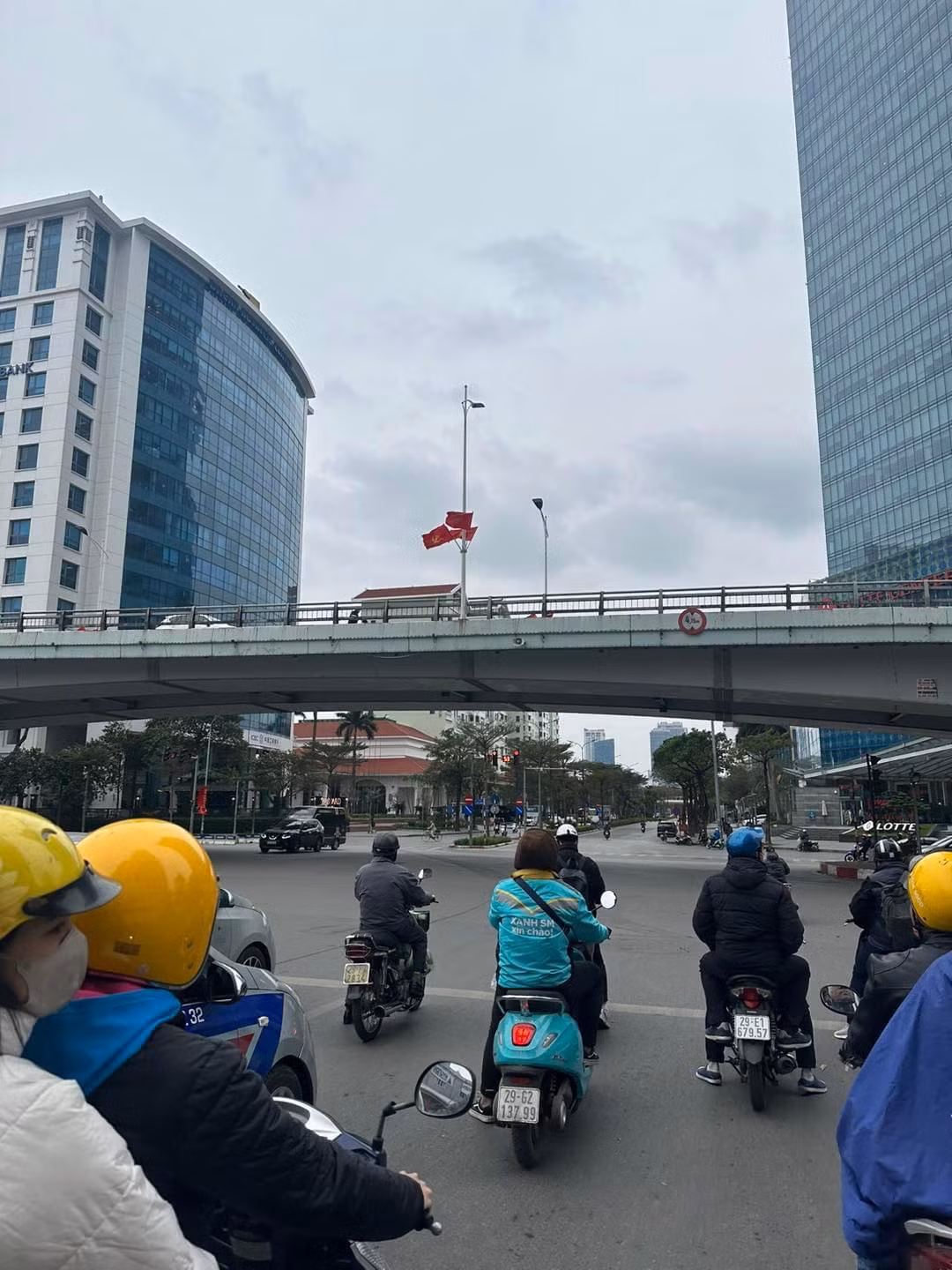 Nút giao thông Liễu Giai - Kim Mã giờ không còn đông đúc.