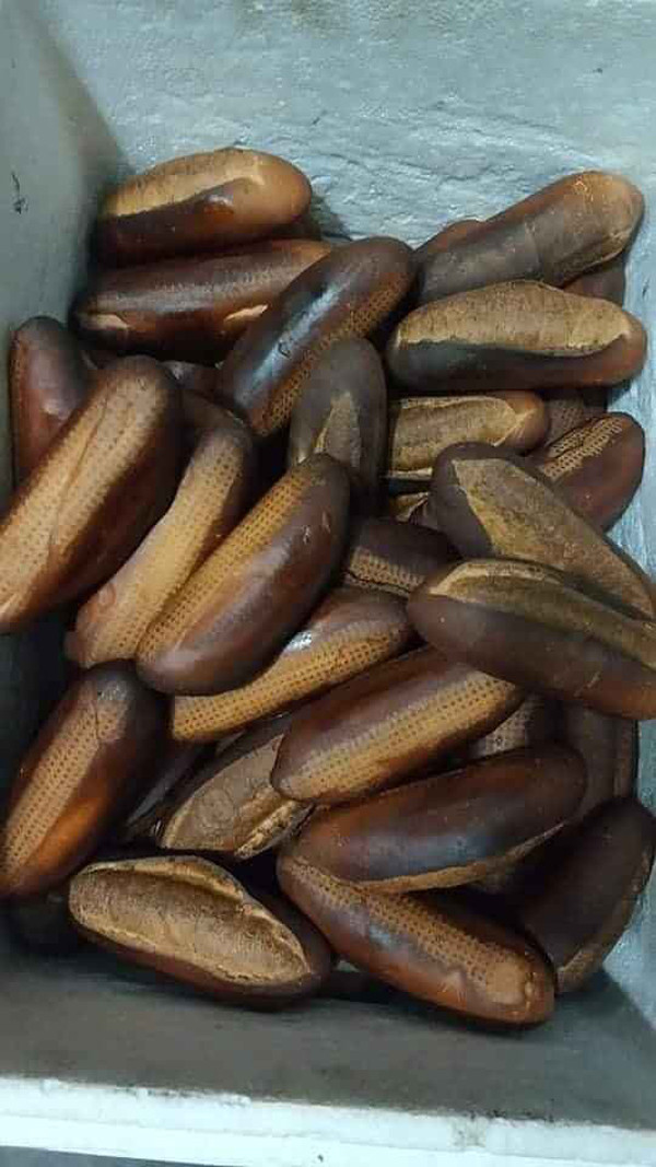 T. cho biết bản thân hiện cũng đang cảm thấy ái ngại vì đã làm hỏng mẻ bánh, mặc dù theo tiết lộ, anh chàng từng theo học và có chứng chỉ nghề nấu ăn.