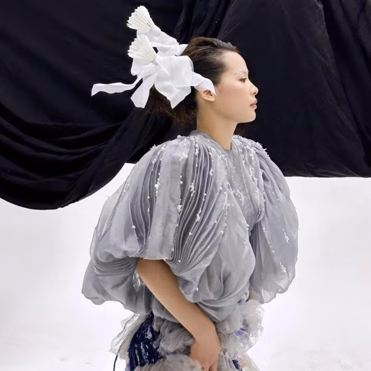 Tay vợt số 1 Việt Nam chăm chút hơn tới sắc đẹp của mình.