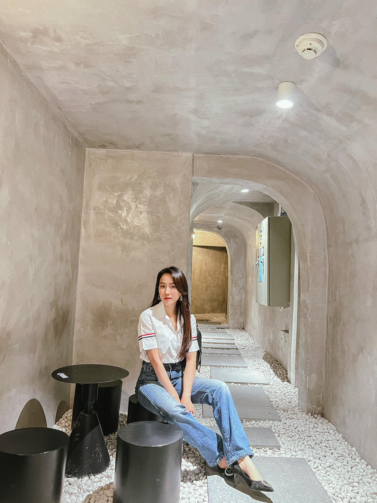 Vừa qua, nàng hot girl SN 1994 làm bao người trầm trồ khi khoe tậu được căn hộ bạc tỷ vô cùng sang xịn.