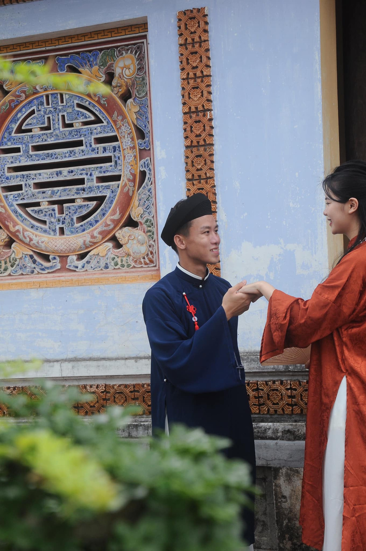 Nhìn những hình ảnh "tình cực tình" của cặp vợ chồng cầu thủ đội tuyển Việt Nam, nhiều fan phải trầm trồ.