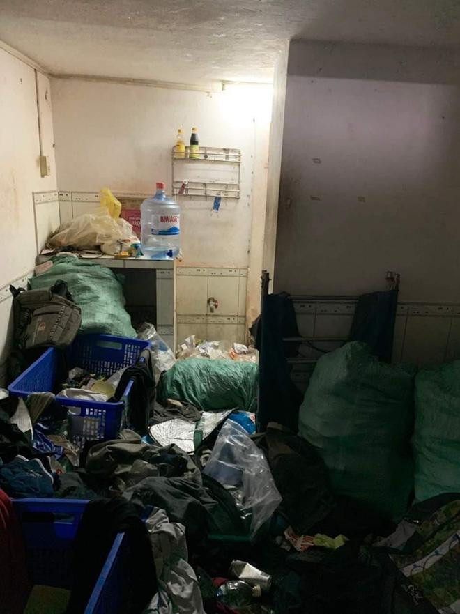 Theo thông tin đăng tải trên Page Bình Dương 24h, chủ nhà trọ cho hay đã cho nam sinh này nợ 3 tháng tiền nhà cùng rất nhiều lương thực thực phẩm để anh ta có thể yên tâm đi làm trong mùa dịch, khi việc học tạm ngừng.