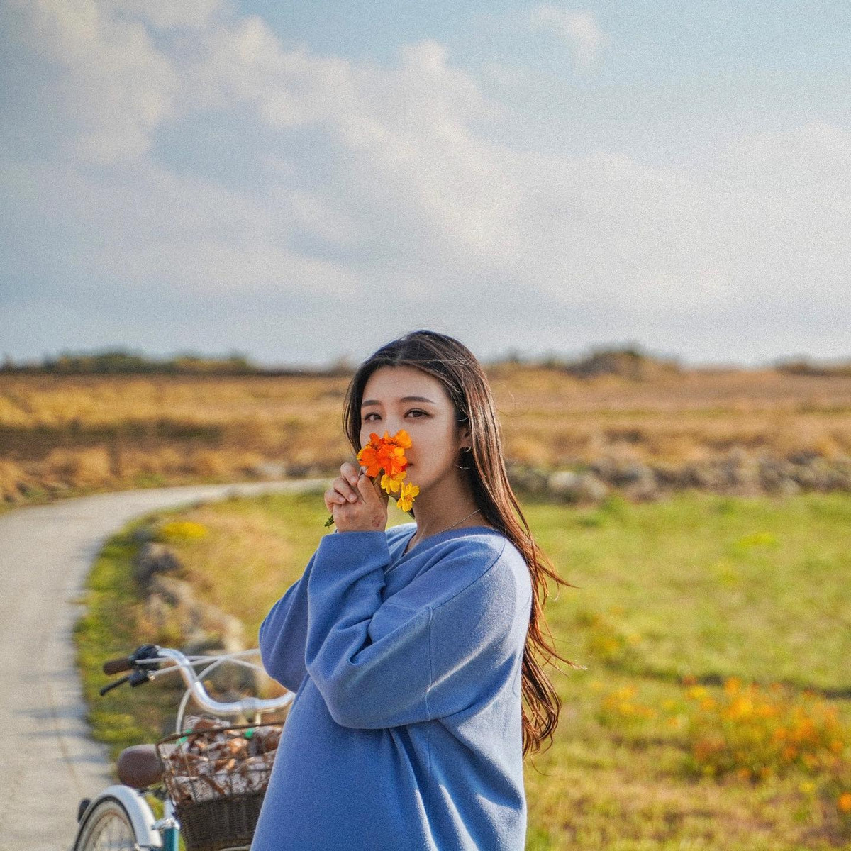 Với chiều cao khoảng 1m65 và cân nặng dao động từ 57 – 60kg nhưng hình thể của Park Seo Hyun vẫn săn chắc.