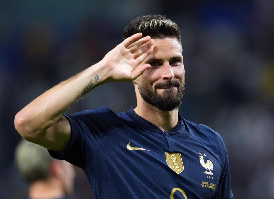 Đây cũng là bàn thắng thứ 52 của Giroud cho đội tuyển Pháp, phá kỷ lục ghi 51 bàn của Henry. Với bóng đá Pháp, Giroud đã trở thành một vị vua.