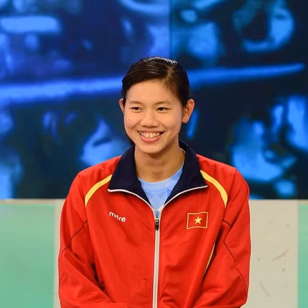 Là một trong những vận động viên bơi lội xuất sắc khi giúp Việt Nam mang về nhiều thành tích cao cũng như những kỷ lục không tưởng trên đấu trường quốc tế, Nguyễn Thị Ánh Viên là cái tên đầu tiên được NHM hy vọng xuất hiện trong lễ rước đuốc của SEA Games 31 năm nay.