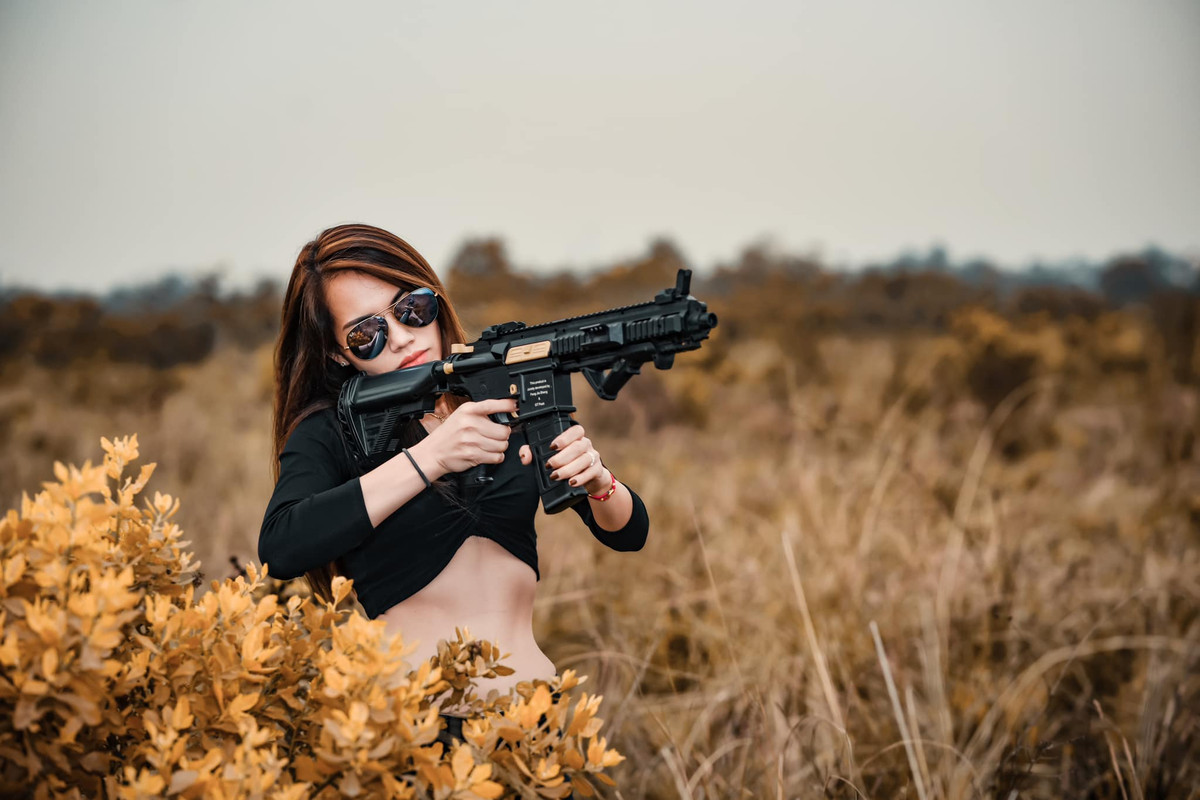 Trước khi trở thành một trọng tài của VFF, Hà Phượng từng theo học tại đại học TDTT Từ Sơn Bắc Ninh.