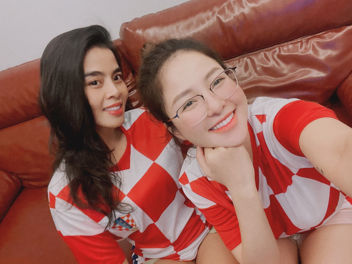 Kể từ sau khi hút mỡ bụng và chăm chỉ tập tành, càng ngày Trâm Anh càng thích khoe những hình ảnh theo phong cách quyến rũ như thế này.