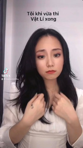 Theo tìm hiểu về "người thương" của Minh Thu thì anh chàng này có tên thật: Lê Viết Vũ Minh hiện đang là leader của nhóm hài WeLax nổi tiếng trên MXH.