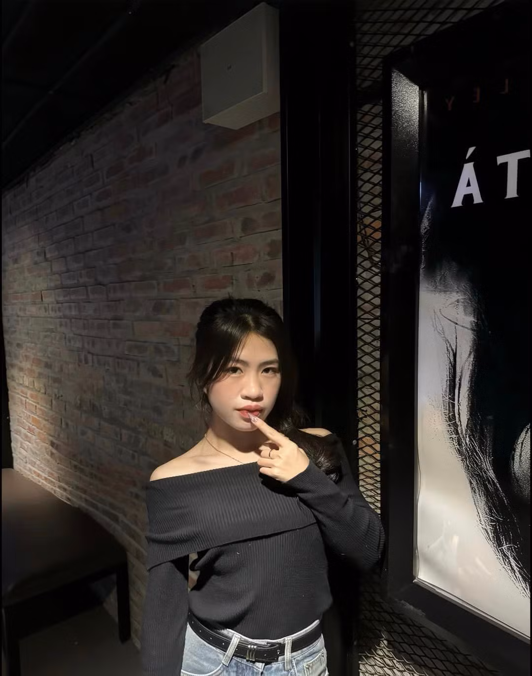 Người hâm mộ bóng đá đã quá quen thuộc với hình ảnh một Thanh Nhã chạy như "đứa con của thần gió" mỗi khi thi đấu trên sân.