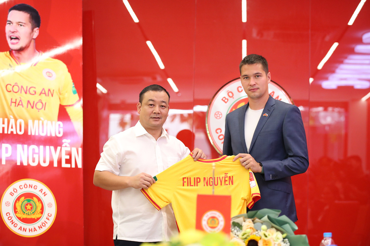 Filip Nguyen va dan sao 