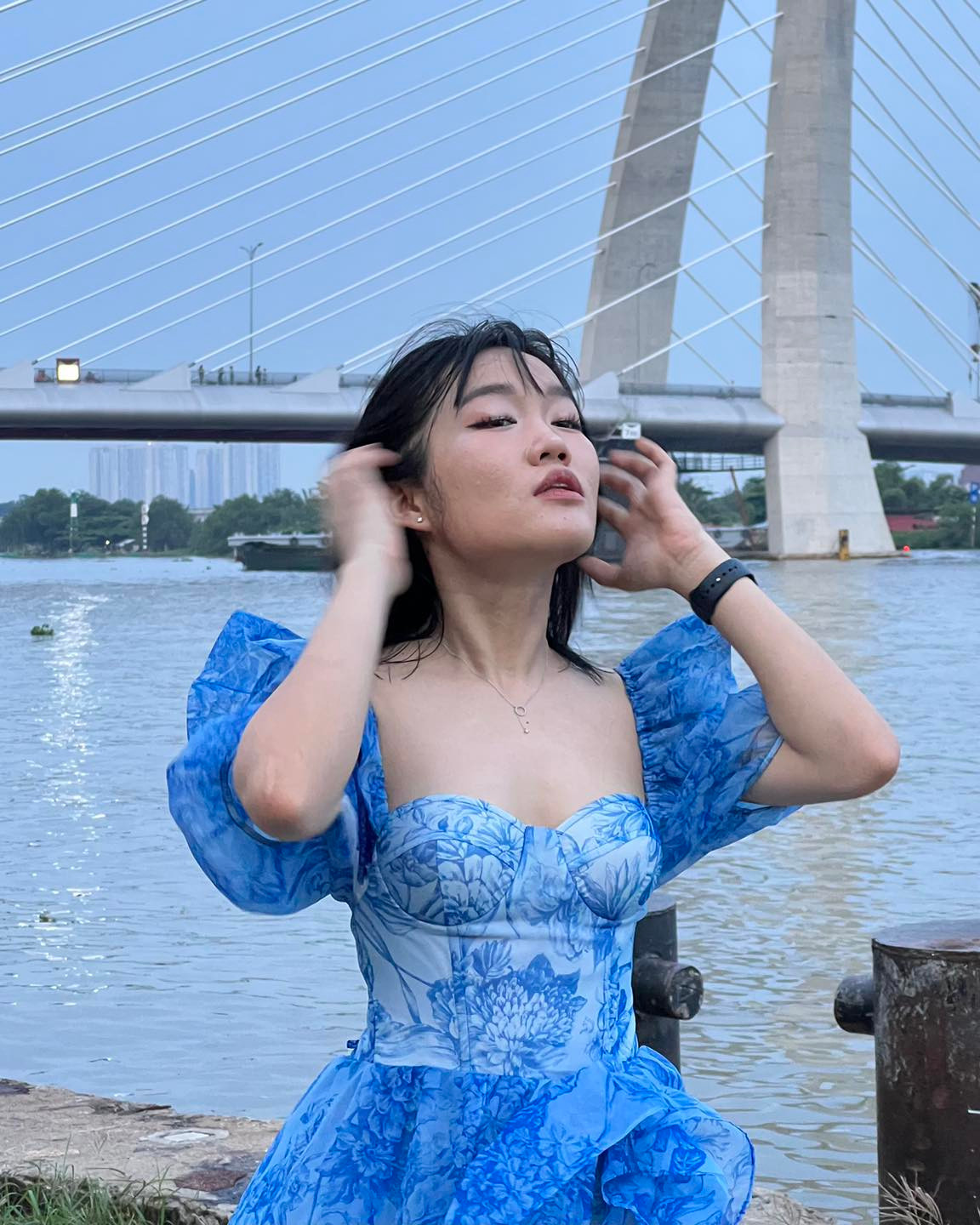 Những clip tiktok của Lê Thụy thu hút hàng triệu lượt view và tương tác khủng, xoay quanh chủ đề cuộc sống hằng ngày của cô và cách cô đối mặt với chúng.