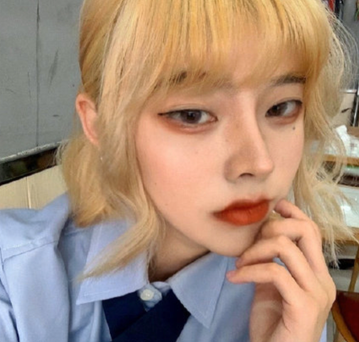 Tìm hiểu mới biết hóa ra sự việc lần này chỉ bị phanh phui khi nàng hot girl Tiktok Tiểu Thị dính phải lùm xùm khác, đó là vay tiền bạn không trả.