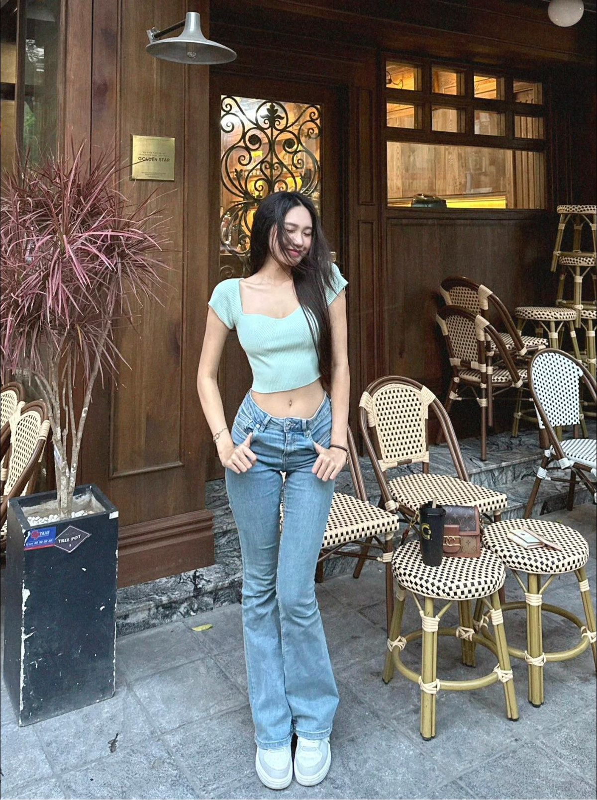 Ngoài ra, Hải My và Văn Hậu dành khoảng thời gian rảnh rỗi để đi du lịch hâm nóng tình cảm.