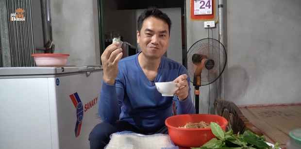 Bài viết không trên không cổ súy cho nhân vật.