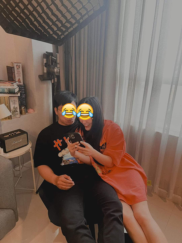 Cụ thể, Tina Duong chia sẻ: "Em muốn nói cho cả xã hội này biết rằng em yêu anh. Và anh K.L là người cuối cùng mà Tina này yêu. Em khi còn bé không được yêu thương đúng cách, nên khi trưởng thành em luôn có xu hướng nỗ lực đầy tuyệt vọng để được yêu...