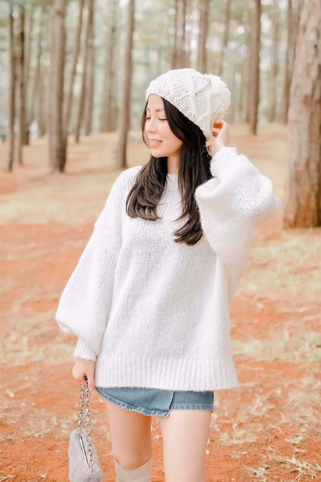 Nhiều người cho rằng TikTok dường như chỉ là sân chơi của những cô nàng hot girl gen Z. Thế nhưng, người phụ nữ có tên Angela Ngô đã phá vỡ hoàn toàn định kiến này.