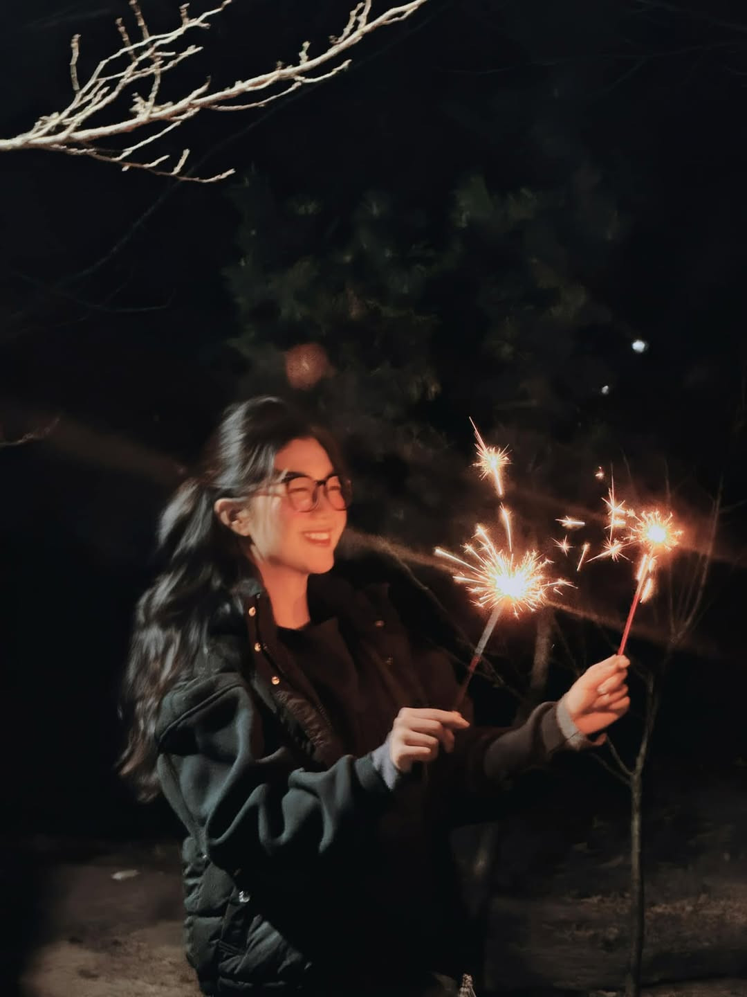 Nam Phương từng đạt được danh hiệu Á khôi Sinh viên Thanh lịch khối Đại Học Đà Nẵng năm 2018 - cuộc thi mà hoa hậu Thanh Thủy cũng tham gia.