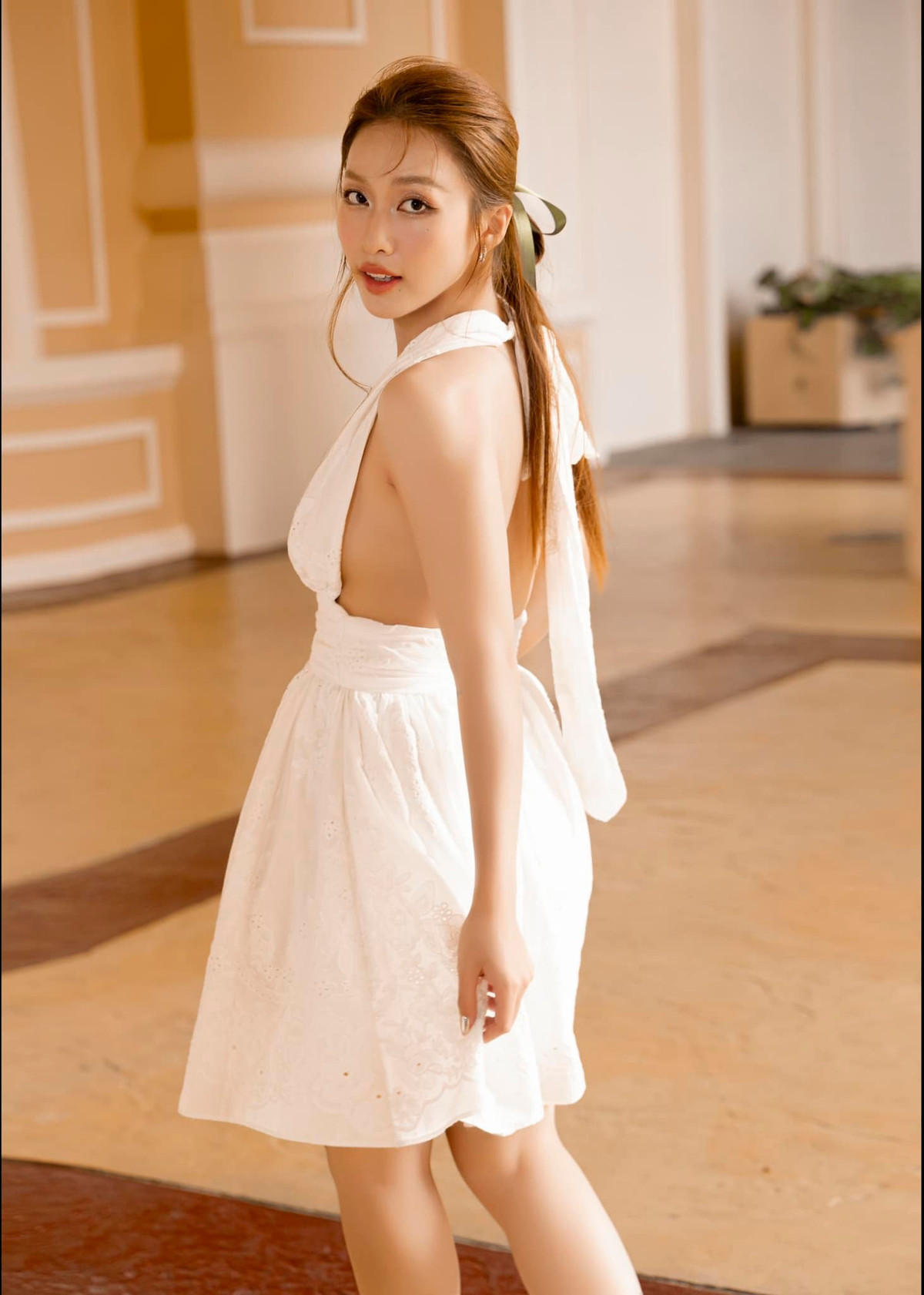 Trước thềm năm 2025, Khả Ngân đã viết tâm thư ngắn gửi lời cảm ơn những điều đã qua trong năm cũ. Cô cảm ơn những người đã đến và ở lại bên cạnh, những lời động viên an ủi và cảm thông.