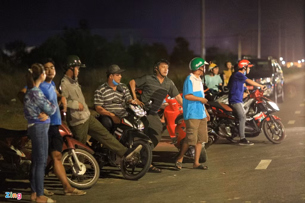 Vụ tai nạn xảy ra khoảng 14h15 ngày 14/5, nhóm công nhân đang thi công công trình tại Khu công nghiệp Giang Điền (huyện Trảng Bom) thì bất ngờ bức tường đổ sập. Vụ tai nạn khiến cho hàng chục người bị đất đá vùi lấp, mắc kẹt tại hiện trường.