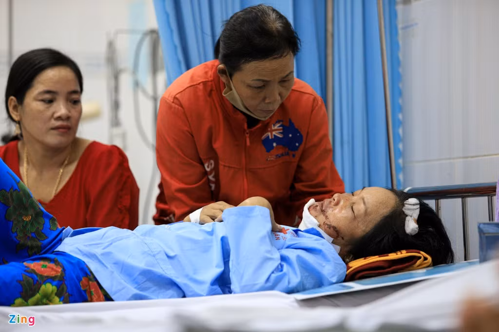 Tối cùng ngày, Thủ tướng Nguyễn Xuân Phúc đã ký công điện khẩn giao Bộ Công an, UBND tỉnh Đồng Nai chỉ đạo các lực lượng chức năng khẩn trương điều tra, làm rõ nguyên nhân vụ tai nạn làm 10 người chết.