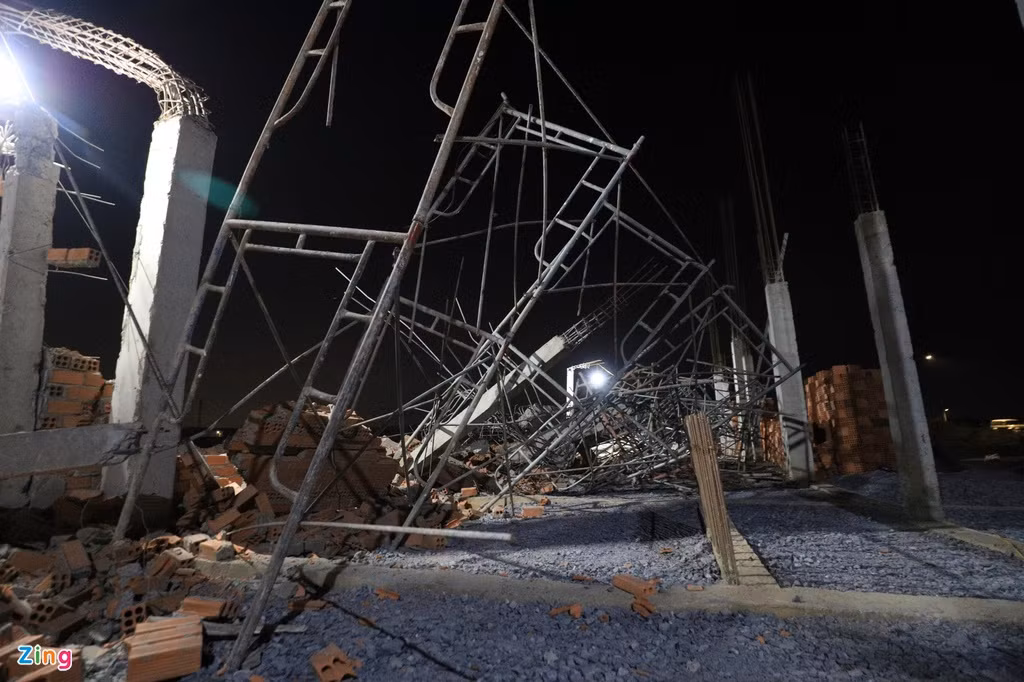 Vụ tai nạn lao động khiến 10 người tử vong, trong đó 8 người chết tại hiện trường và 2 người chết khi được đưa tới bệnh viện.