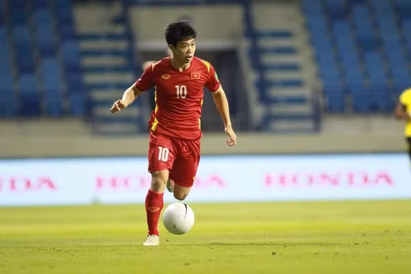 Danh sach tuyen Viet Nam: Vang Cong Phuong lan Dang Van Lam