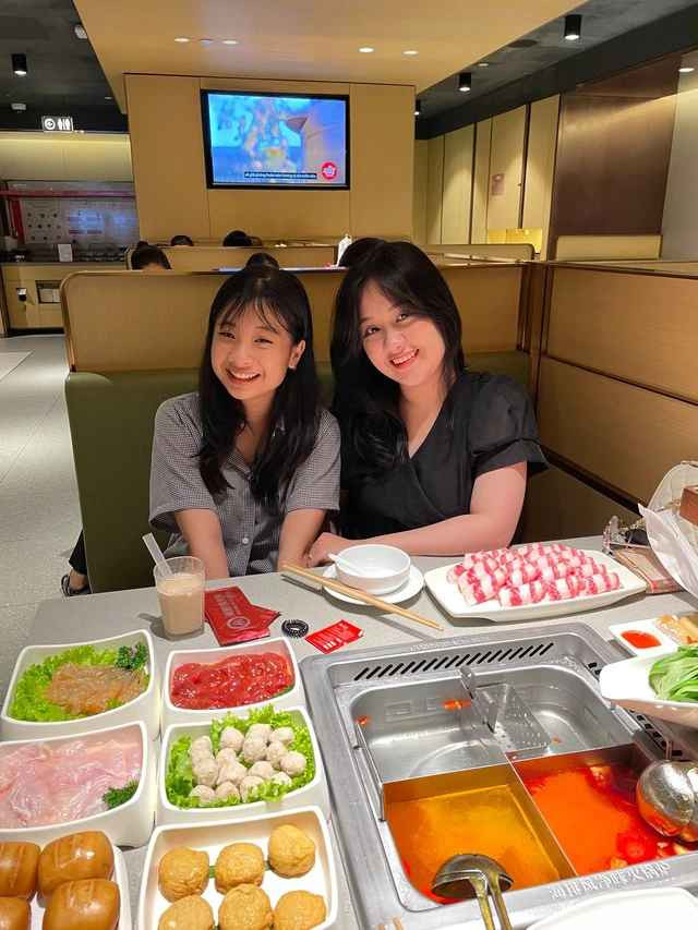 Nói về hành trình sở hữu căn nhà, Lê Vy cho biết cả 2 chị em đã đặt mục tiêu và lập kế hoạch ngay từ khi bắt đầu khởi nghiệp. Và khoảng 3 năm sau, chị em đã hoàn thành mục tiêu sau khi tính toán kỹ càng, lựa chọn căn nhà phù hợp với tài chính cá nhân.