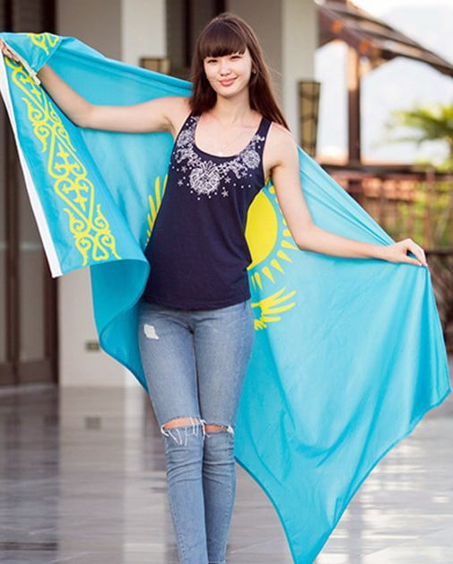 Trên các mạng xã hội của Ukraine, Tây Ban Nha và Indonesia cũng công nhận Altynbekov là một trong những vận động viên bóng chuyền đẹp nhất của Cộng hòa Kazakhstan.