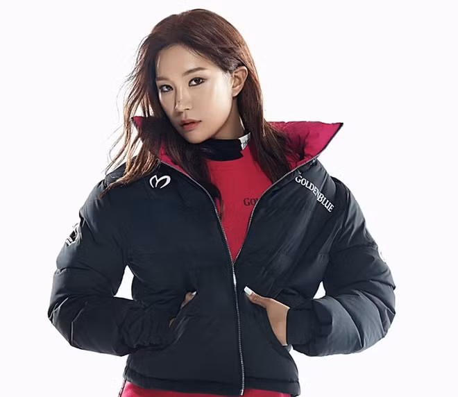 Không có thành tích quá xuất sắc song nữ golf thủ Hàn Quốc vẫn hút lượng người theo dõi lớn nhờ ngoại hình xinh đẹp, phong cách gợi cảm.