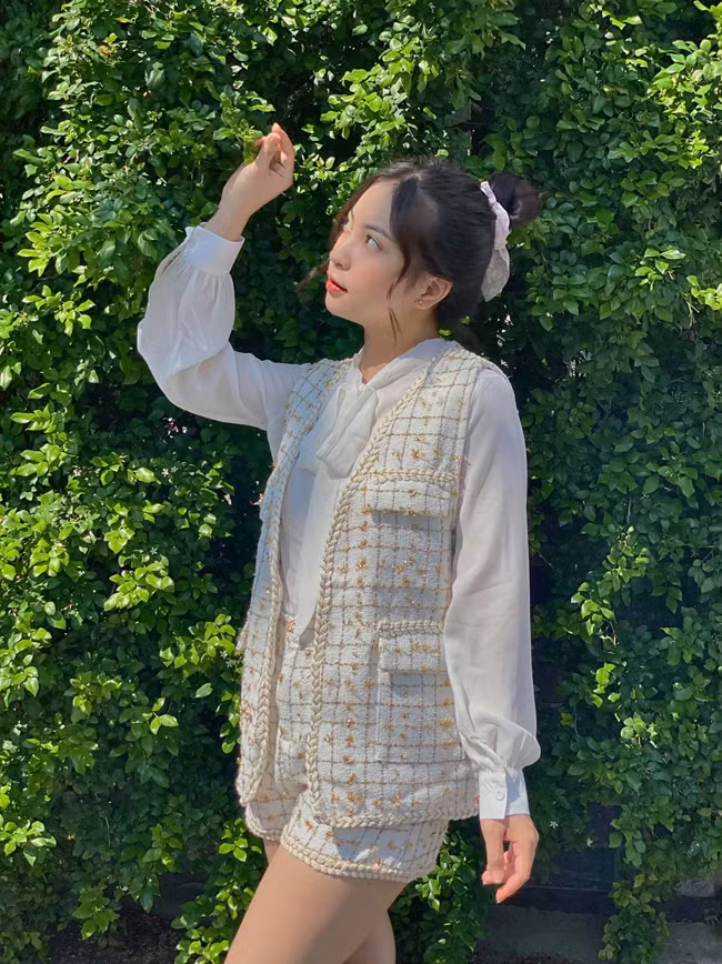 Những người theo dõi Nhật Lê từng bước thấy được sự trưởng thành của cô nàng.