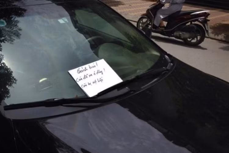 Còn đỗ xe sai vị trí tài xế sẽ nhận cái kết... xịt lốp.