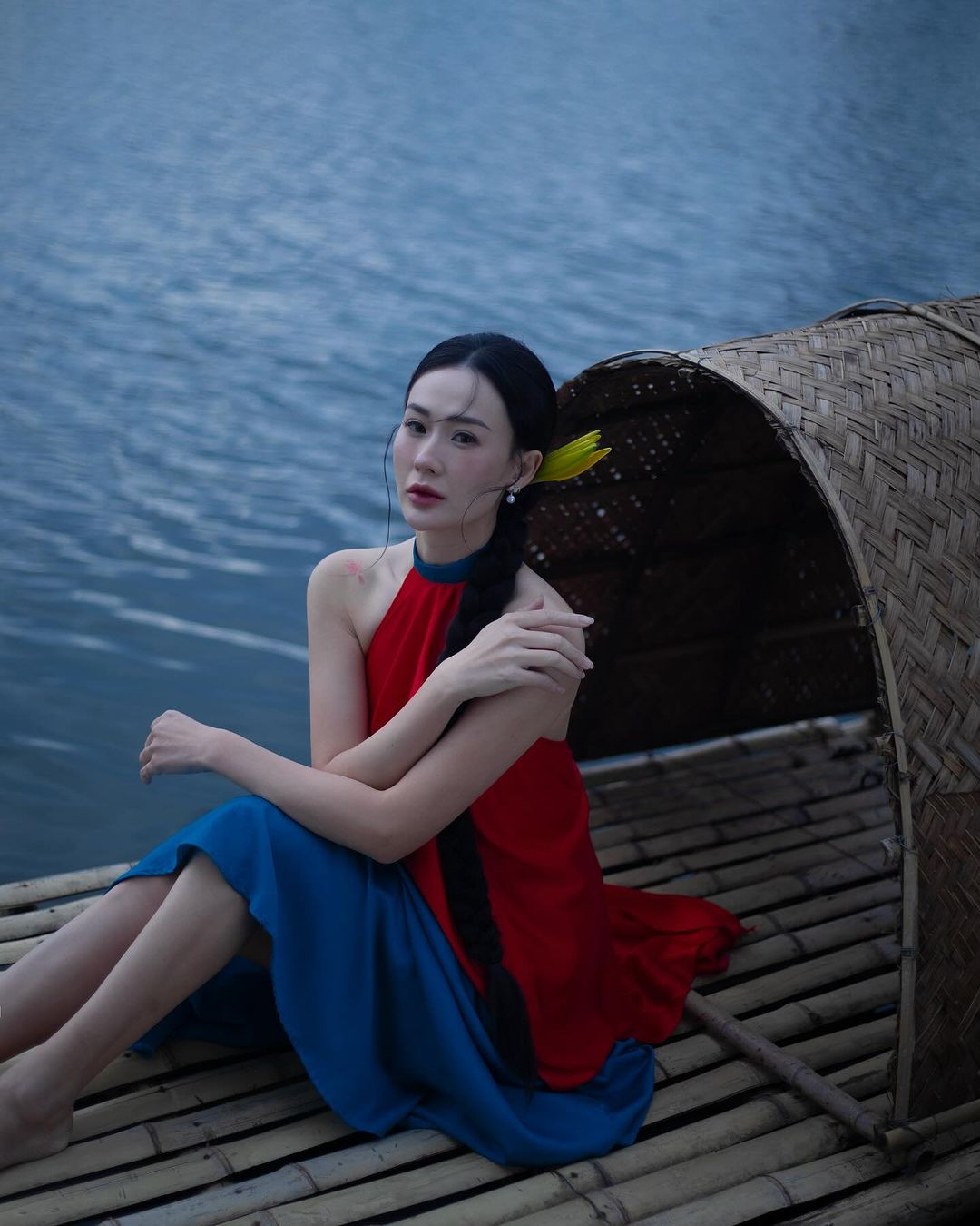 Nhờ lợi thế ngoại hình đẹp, Ngọc Ánh còn thường xuyên chụp ảnh mẫu, quảng cáo cho thương hiệu thời trang riêng của mình. Trước đó, cô cũng từng làm người mẫu ảnh từ thời sinh viên.