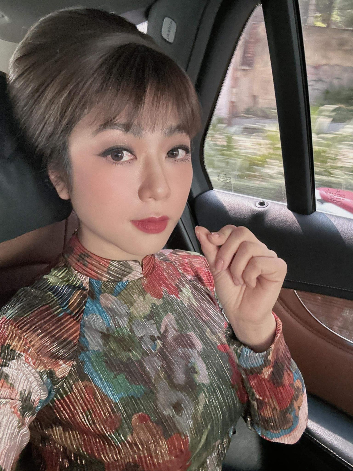 Theo Hà Thanh Xuân, những ngày cuối năm cũ, đầu năm mới cô bận rộn với lịch biểu diễn dày đặc.