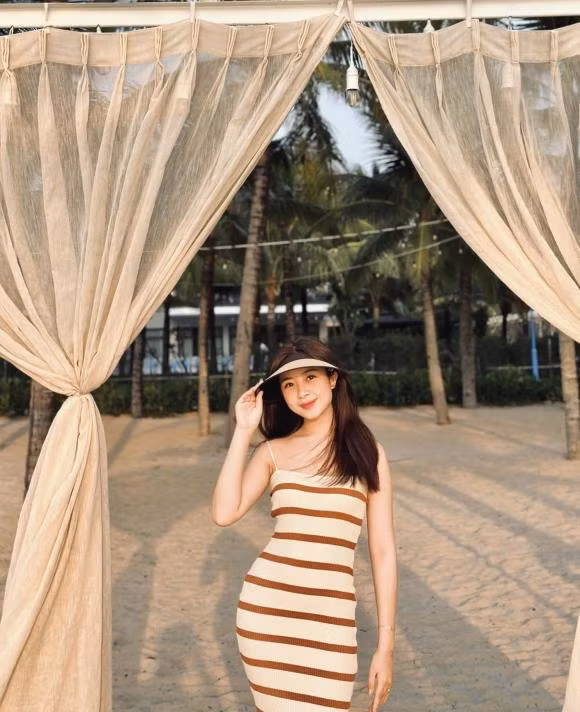 Vào tháng 8/2020, cặp đôi đón con gái đầu lòng chào đời. Đến tháng 4/2022 mới đây, vợ Phan Văn Đức sinh con thứ hai.