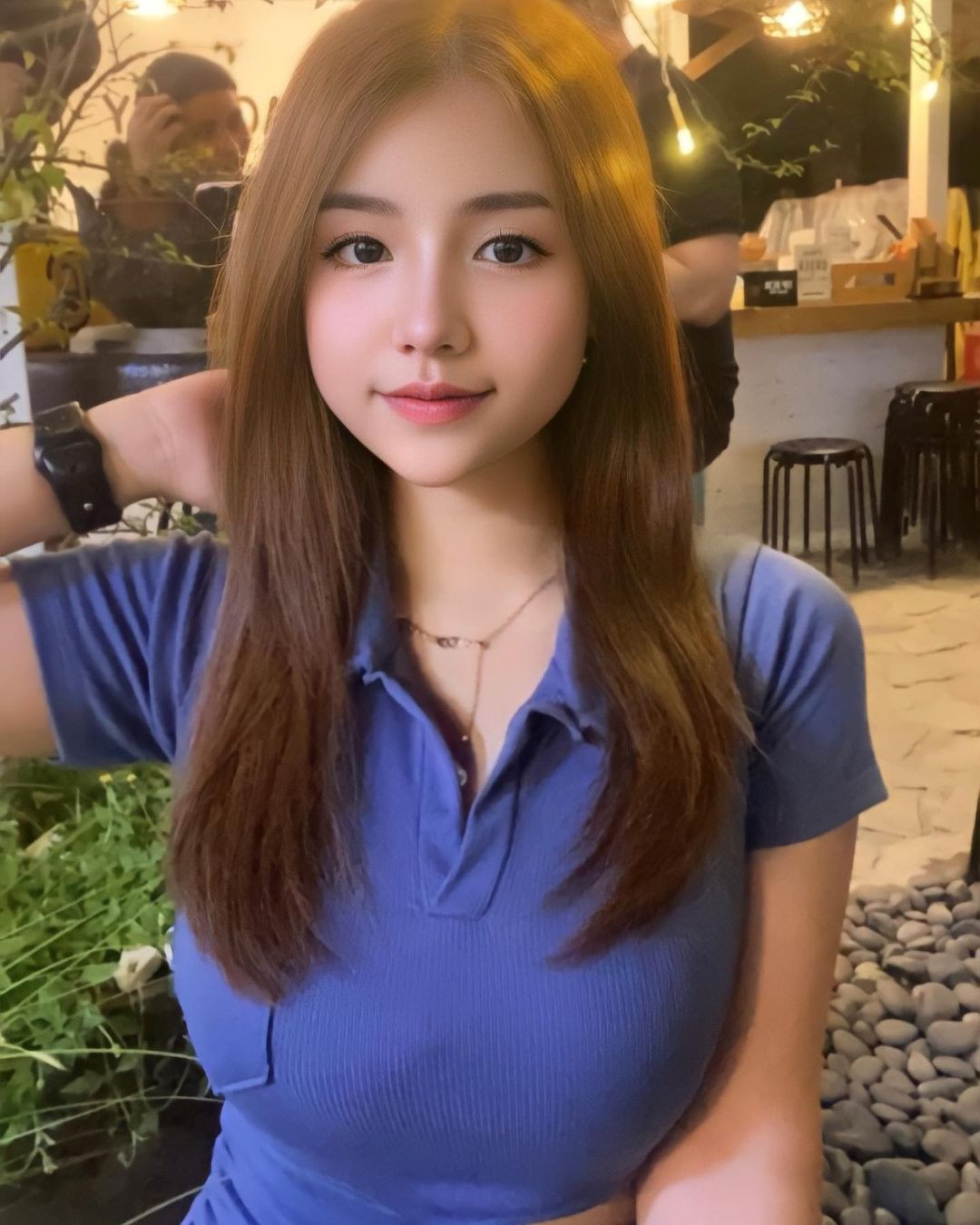 Đa số mọi người đều tán dương, ngưỡng mộ nhan sắc và dáng vóc nóng bỏng đỉnh cao của cô nàng.