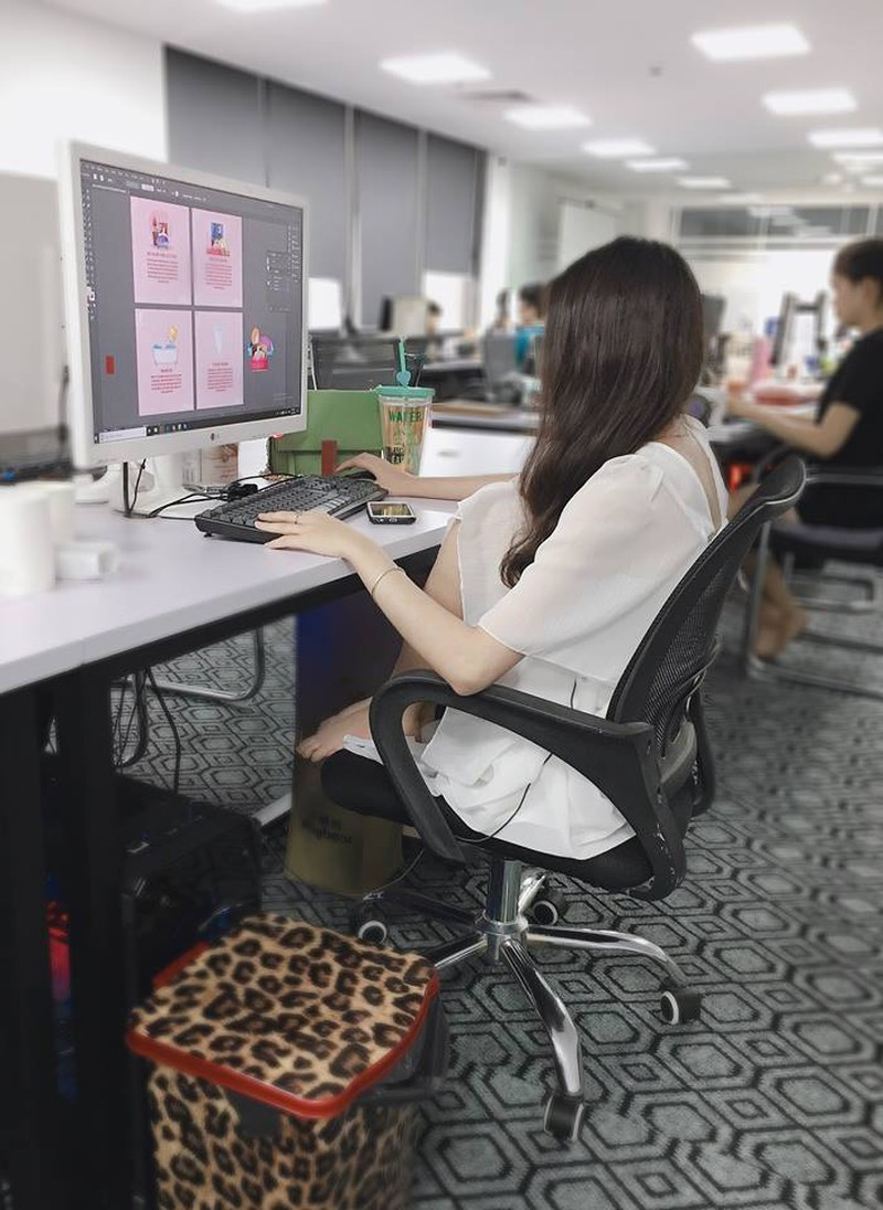 Ở dưới phần bình luận, cộng đồng mạng không ngừng bày tỏ suy nghĩ, quan điểm về dáng ngồi bá đạo của hội chị em.