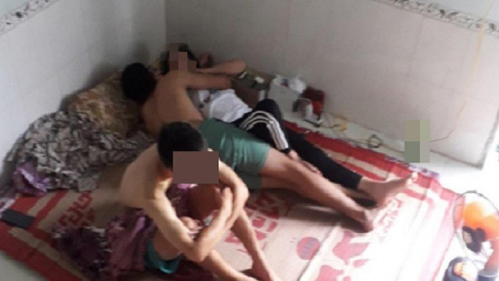 Trước đó, không ít lần dân mạng từng được chứng kiến những màn sống vô ý thức của các sinh viên đang ở trọ được những người bạn cùng phòng kể lại.